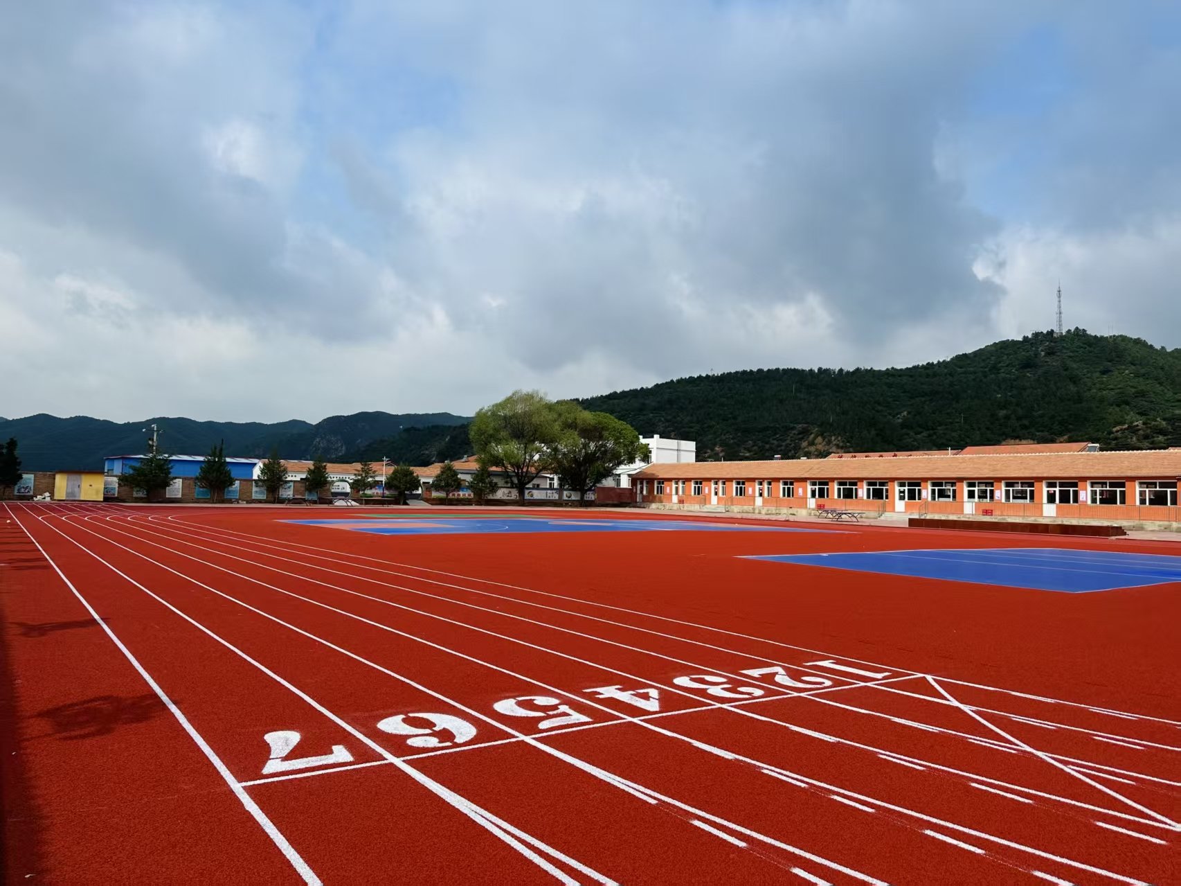 乌海市自结纹塑胶跑道硅PU - 排名